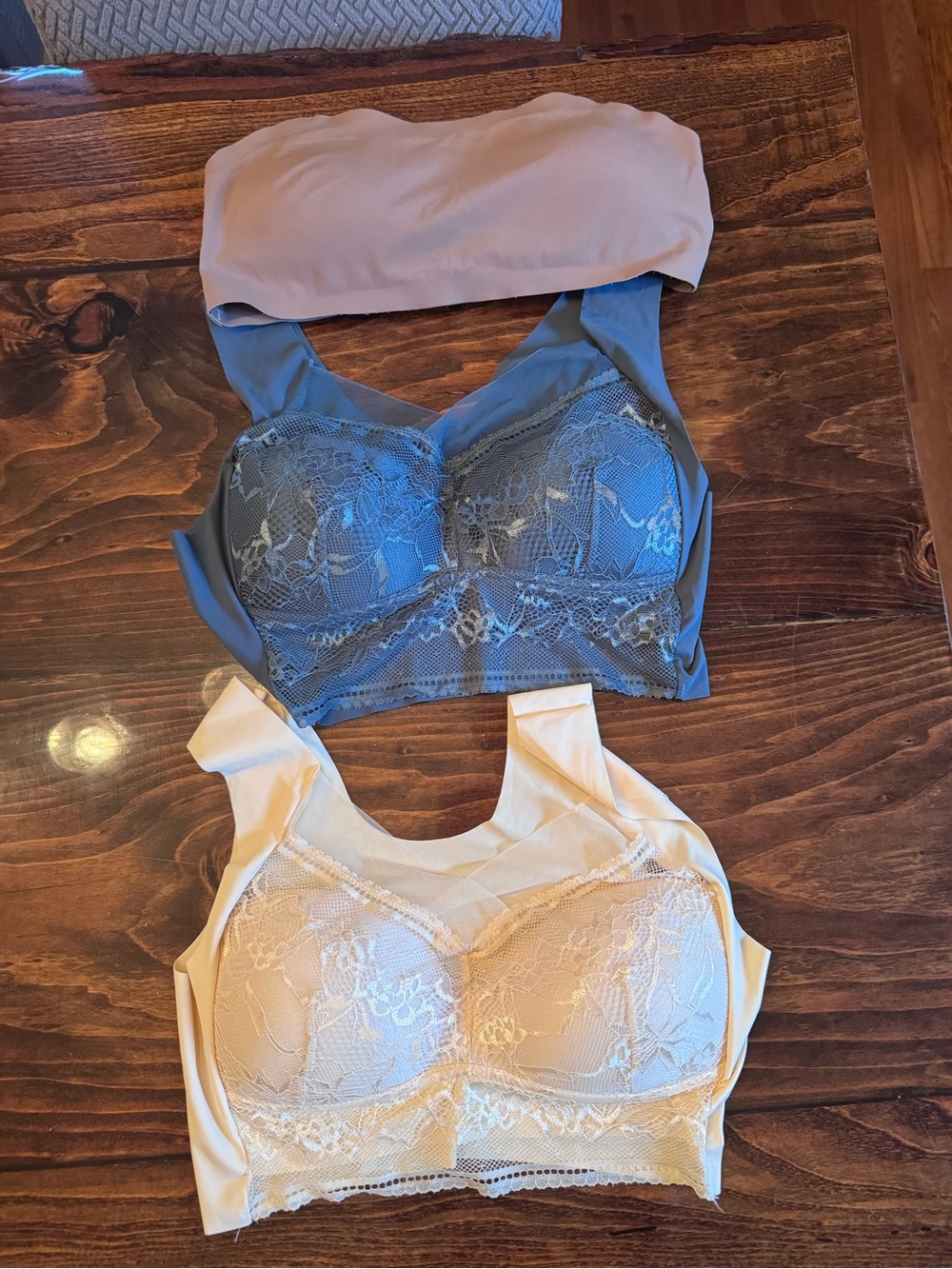 Bra lot- Lace Seamless Bralette - Teal and Cream and strapless bra in nude.